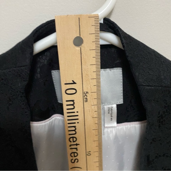 H&M Patterned Blazer Black - Size 2 - Picture 6 of 9